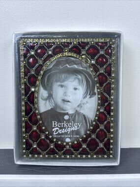 Berkeley Designs Red Enameled & Gold Tone Photo Frame W/Rhinestone 3.5”x5” NEW